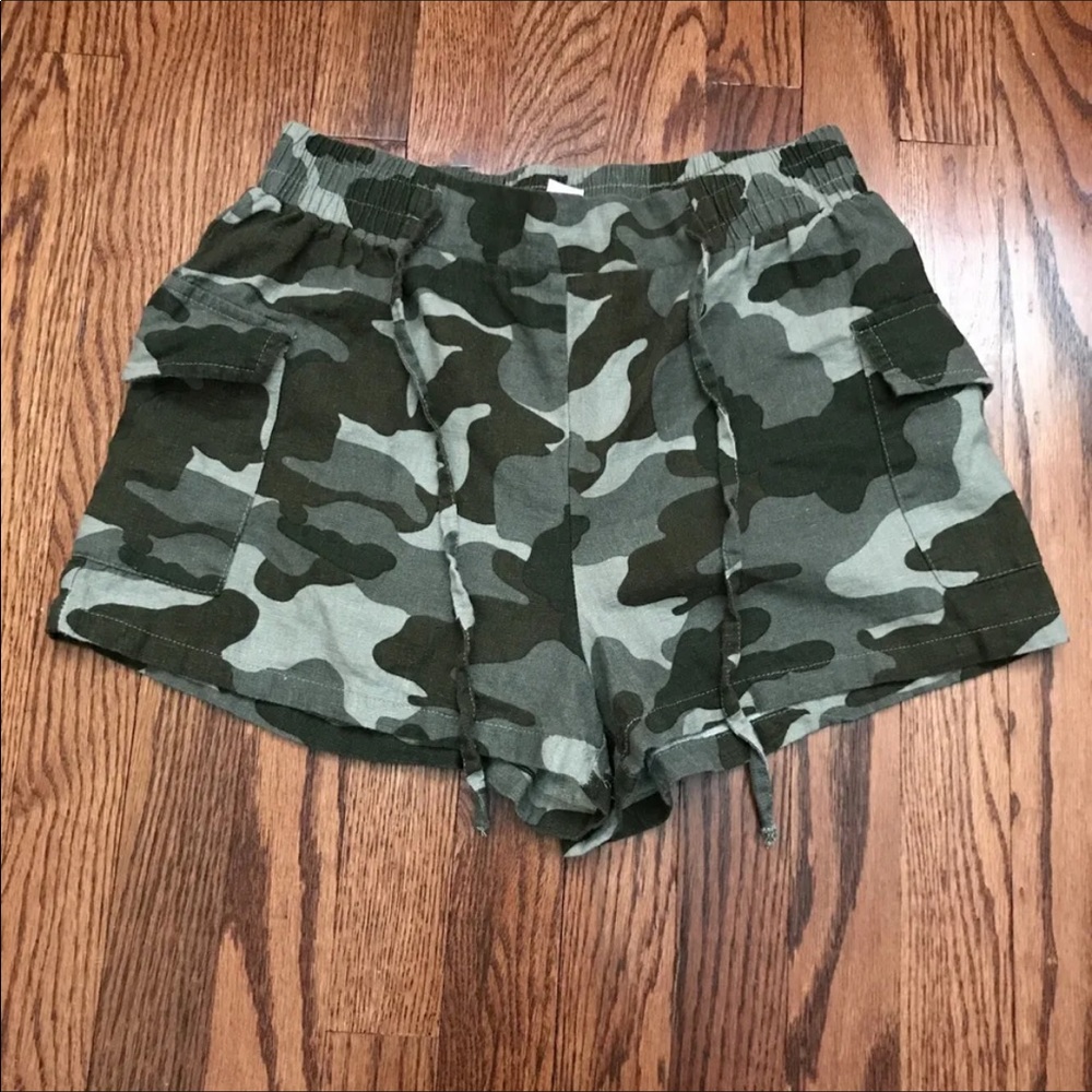 Charlotte Russ Womens M Shorts Linen Camo Drawstring Waist Pull On Green